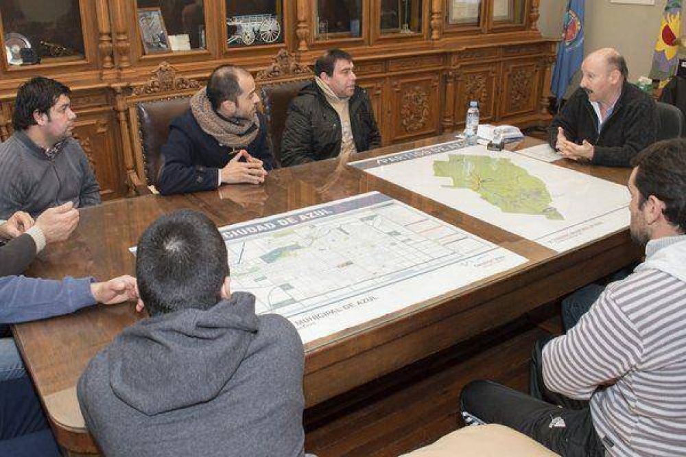 Se hizo entrega de 175 mil pesos a los trabajadores textiles