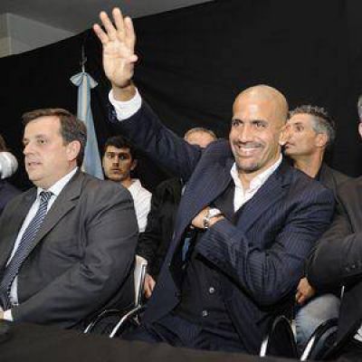 Emotiva presentaci�n de Ver�n como presidente