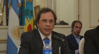 Giustozzi, sobre el gobierno de Scioli: �Recibe menos, pero adem�s gasta mal�