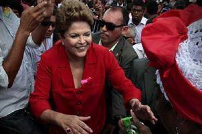 La sorpresa A�cio se consolida y ya lidera las encuestas