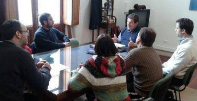 Perjudicatarios de APEL con el intendente Foulkes