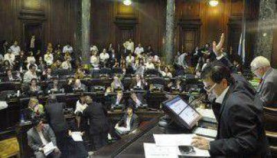 Proponen que los legisladores de la Ciudad ganen como docentes