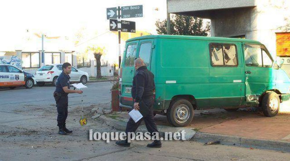 Otro violento choque termin� con un herido