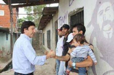 Posse: �Hay quienes lucran con las villas de emergencias�