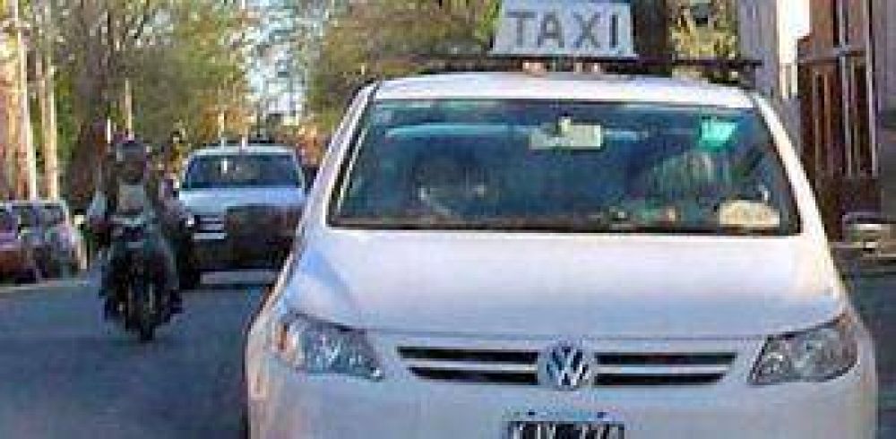 Aprobaron aument en los taxis: La bajada a $9
