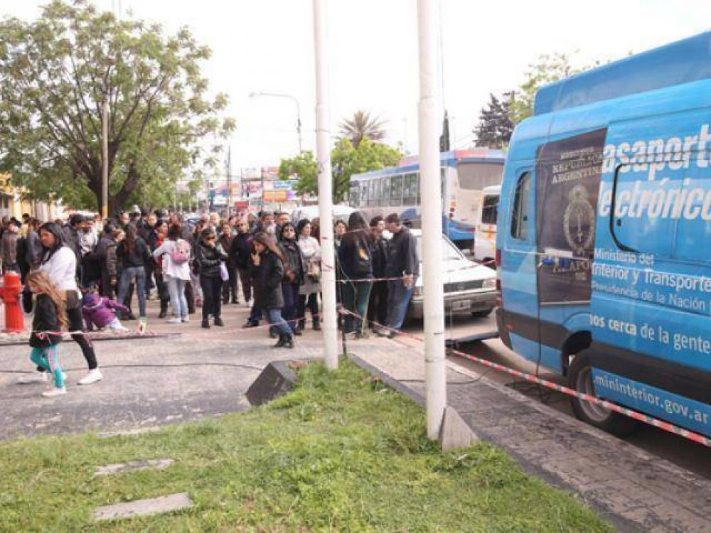 Sigue el operativo de DNI en Solano
