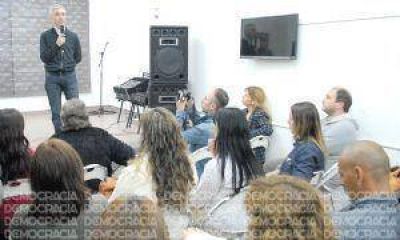 Meoni inaugur� el local del massismo