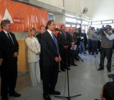 Scioli destac� la adhesi�n de Bah�a a la polic�a local