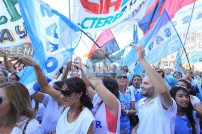 Los docentes resolvieron nuevos paros