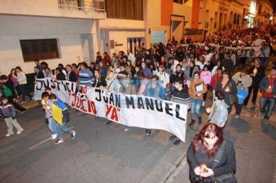 Una multitud march� en Paran� para pedir justicia por Juan Manuel