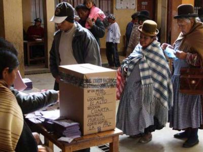 Unos diez mil bolivianos est�n habilitados para votar en Florencio Varela, Quilmes y La Plata