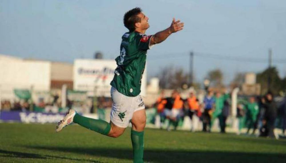 Sarmiento gole� a Temperley y sue�a con volver a Primera