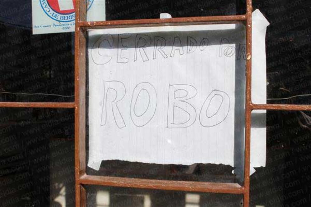 Desvalijan una cerrajer�a y los vecinos ahora tienen miedo     
