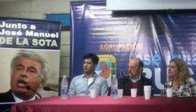 Julio B�rbaro y Claudia Rucci lanzaron el delasotismo porte�o