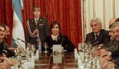 En un a�o, Cristina distribuy� $ 396 millones entre diarios, radios y TV