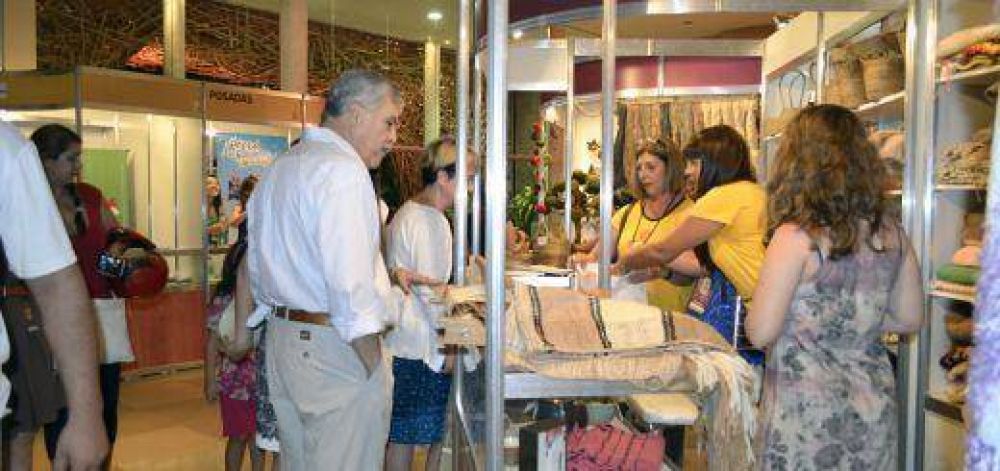 El Ministro de Planificaci�n Federal Julio De Vido visit� la FAM