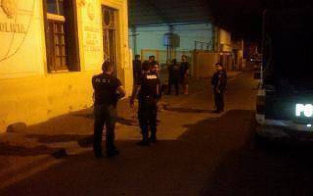 Se fugaron 12 presos de una comisar�a de Luj�n