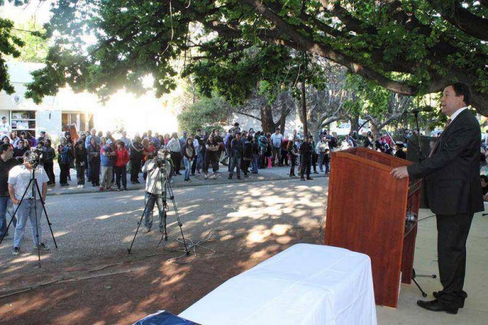 Pomona festej� sus 81 a�os con la presencia de Alberto Weretilneck