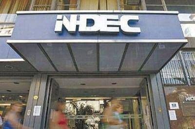 La Gendarmer�a allan� la sede del Indec, secuestr� droga y detuvo a dos empleados barrabravas