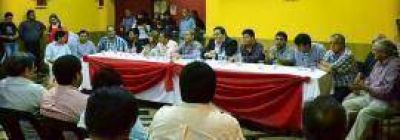 Cano afianza su crecimiento lanzando a sus candidatos en el interior 