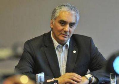 Para Montoya, un intendente no podr�a