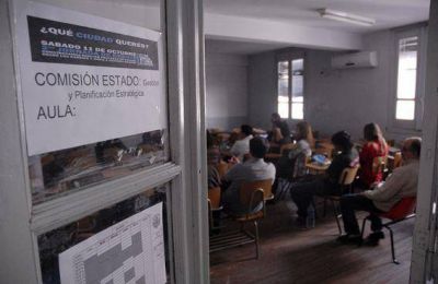 El kirchnerismo platense debati� qu� ciudad quiere