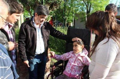 L�pez Muntaner con actividad solidaria en Romero