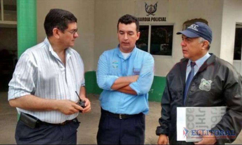 En una persecuci�n un motociclista atropell� a tres inspectores de tr�nsito