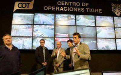 Bolettieri se mostr� con Massa en la presentaci�n de un programa de seguridad	