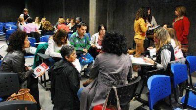 La Facultad de Artes elabora su documento para presentar a la Asamblea Universitaria