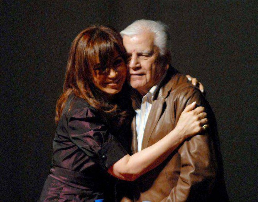 La Presidenta decret� dos d�as de duelo por la muerte de Cafiero