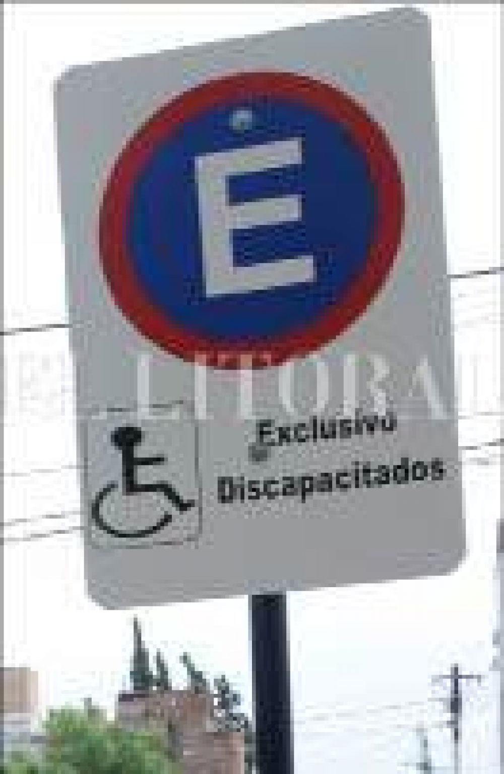 Pintaron las d�rsenas para discapacitados
