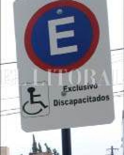 Pintaron las d�rsenas para discapacitados