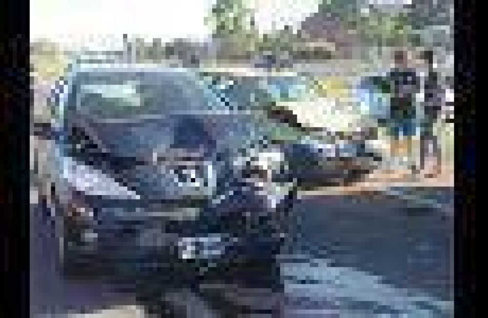 Choque triple en el Acceso Sur caus� caos vehicular y una fila de m�s de tres kil�metros de longitud