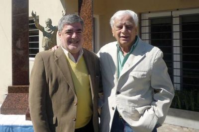 Las principales figuras pol�ticas de la provincia despidieron a Cafiero en las redes sociales