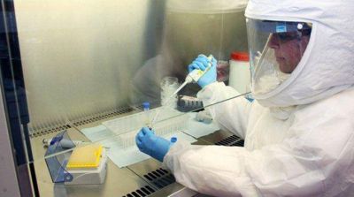 La enfermera contagiada de �bola en Dallas recibi� sangre de un sobreviviente