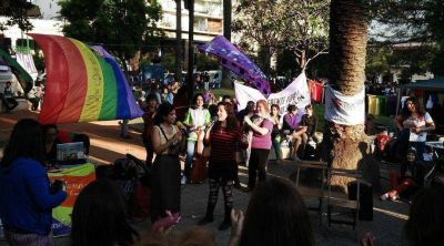 El encuentro nacional de mujeres dej� el centro capitalino con rastros de vandalismo