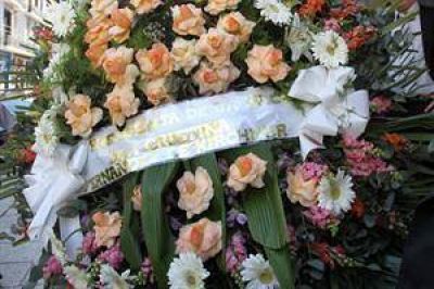 Trasladan los restos de Antonio Cafiero al cementerio de San Isidro