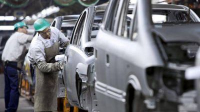 Prev�n en Brasil un recuperaci�n de la industria automotriz en 2015