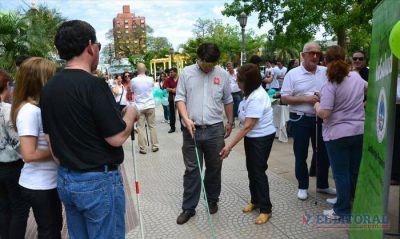 Para los no videntes, piden instalar m�s sem�foros y una plaza adaptada