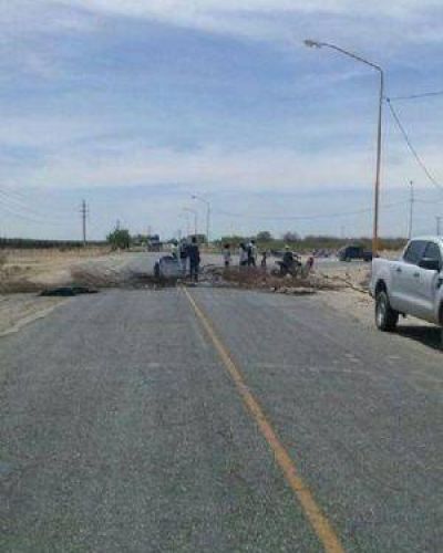 No llegaron las m�quinas a Sij�n y sigue el corte en la ruta N� 46