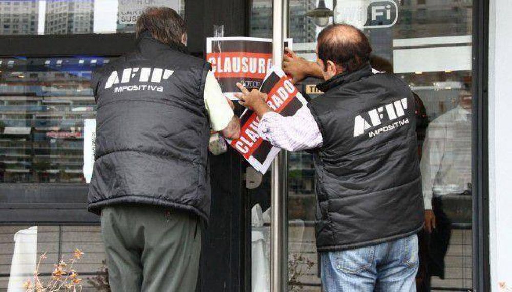 Clausuraron 20 locales en Once
