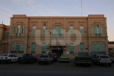 Hoy no habr� atenci�n en los hospitales y centros de salud