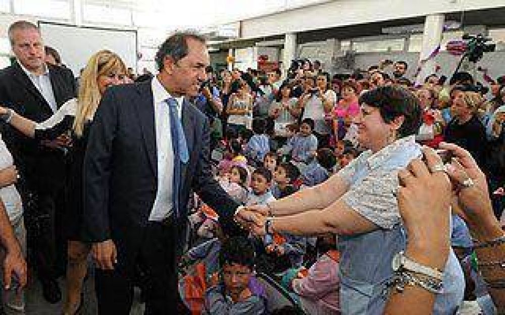 Scioli inaugur� un jard�n de infantes en Glew