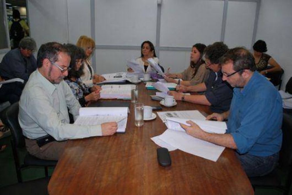 La Comisi�n de Educaci�n debati� un agenda cargada