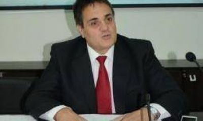 Buscan convencer a Quintela para que participe del acto del PJ