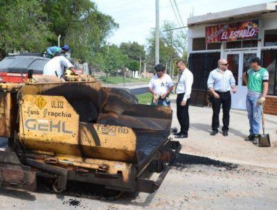 Larra�aga recorri� obra de asfalto