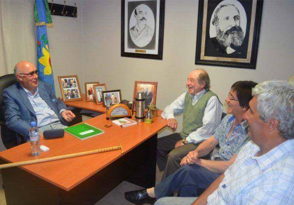 Gorosito se reuni� con integrantes de la comisi�n directiva del Club de Pesca