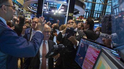 En octubre, las principales acciones argentinas caen un 20% en d�lares en Wall Street