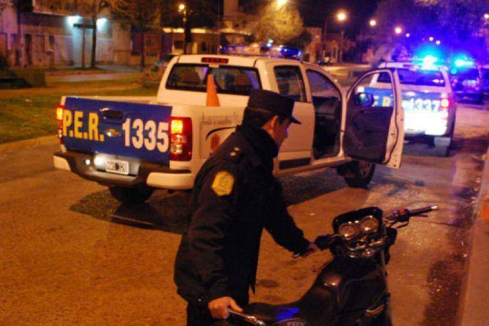 Fuerte enfrentamiento con la Polic�a tras un control de motos